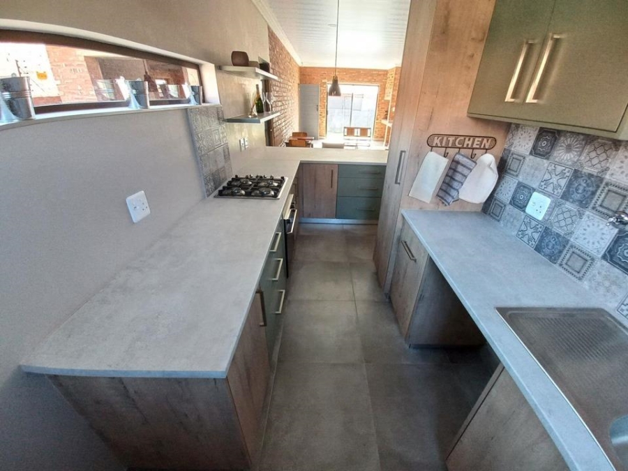 2 Bedroom Property for Sale in Die Bult Western Cape